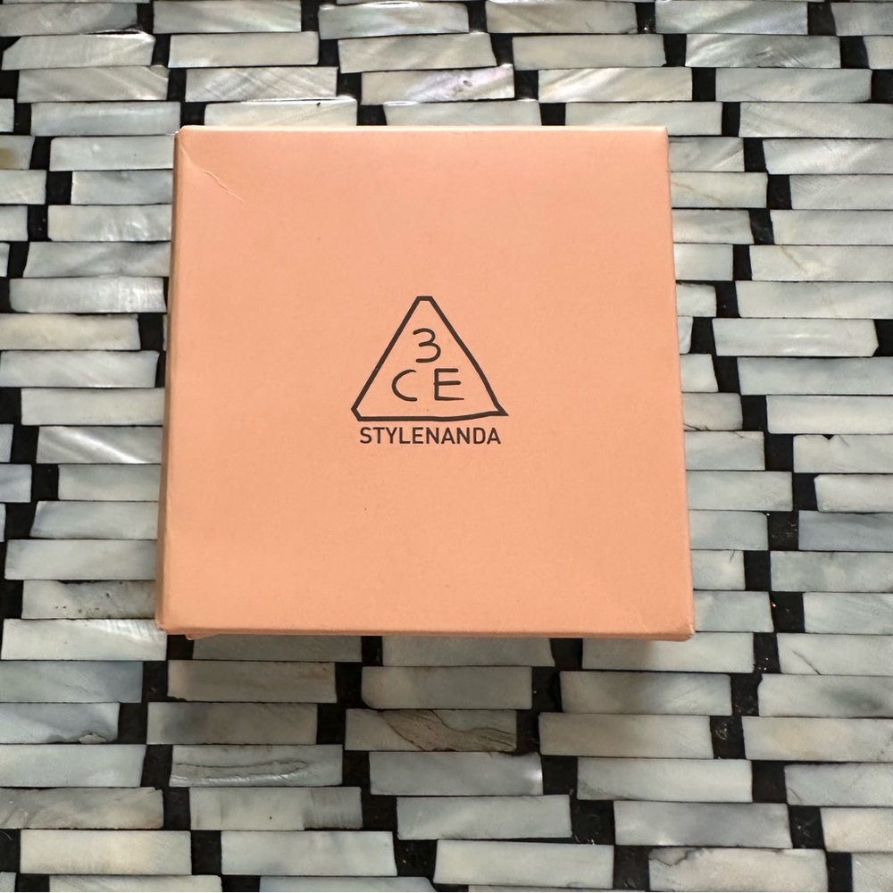 🎁 3CE Stylenanda Peach Box – Limited Edition 🍑